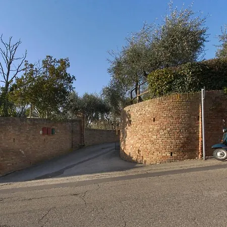 Appartamento Il Giardino Del Giuggiolo Siena