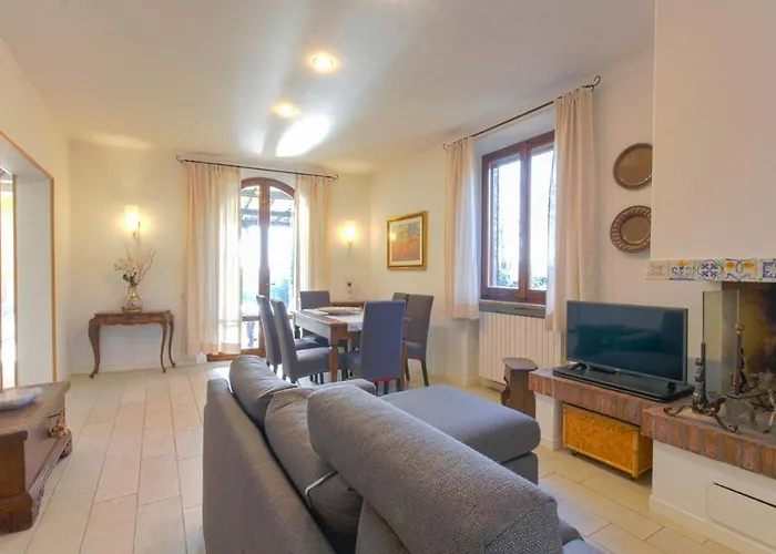 Apartment Il Giardino Del Giuggiolo *